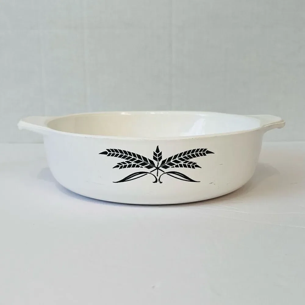 VTG Anchor Hocking Black Wheat Casserole Dish GUC